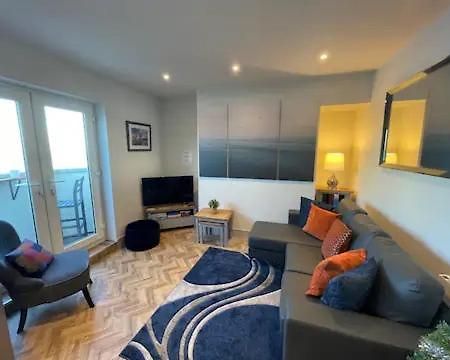 Spectacular 2 Bedroom Balcony Sea View Flat Scarborough Kültér fotó