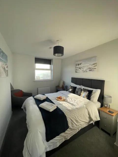 Spectacular 2 Bedroom Balcony Sea View Flat Scarborough Kültér fotó