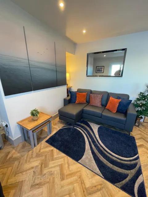 Spectacular 2 Bedroom Balcony Sea View Flat Scarborough Kültér fotó