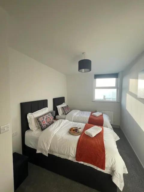 Spectacular 2 Bedroom Balcony Sea View Flat Scarborough Kültér fotó